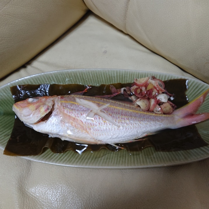 釣り魚料理 イトヨリダイの昆布蒸し レシピ 作り方 By 釣りシン 楽天レシピ 釣り魚料理 イトヨリダイの昆布蒸し レシピ 作り方 By 釣りシン 楽天レシピ
